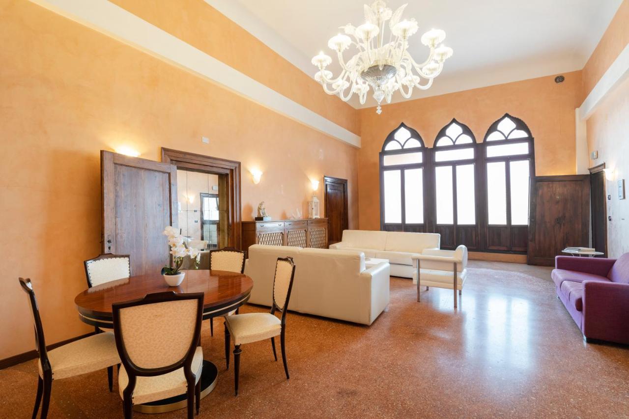 Doge Morosini Palace By Wonderful Italy Venice Exterior photo